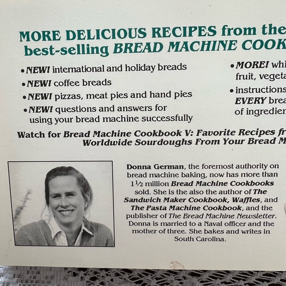 2 The Bread Machine Cookbooks:  II and IV never used - Picture 3 of 3